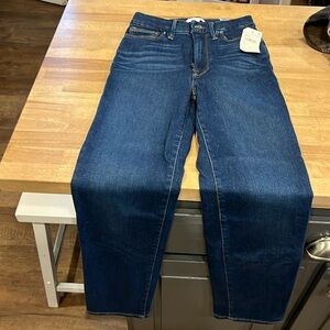 Good American skinny jeans. Dark blue